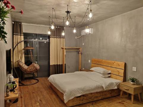 德清心隐山居客栈(于烂线分店)