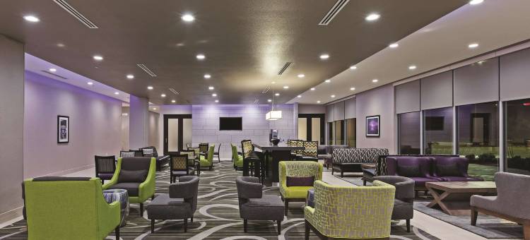 克利奇站南拉昆塔温德姆套房酒店(La Quinta Inn & Suites by Wyndham College Station South)图片