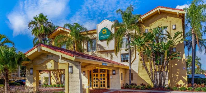 拉昆塔温德姆酒店皮内拉斯公园圣彼得堡克利尔沃特(La Quinta by Wyndham Pinellas Park St Peterburg Clearwater)图片