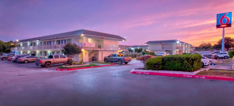 北奥斯汀6号汽车旅馆(Motel 6 Austin, TX - North)图片