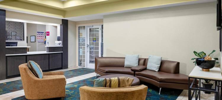 Candlewood Suites 华纳罗宾斯/罗宾斯空军基地(Candlewood Suites Warner Robins/Robins AFB)图片
