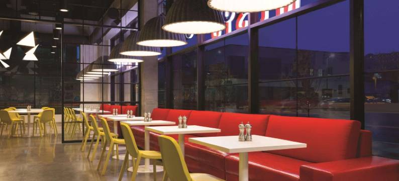 明尼阿波利斯市中心丽芮酒店(Radisson Red Minneapolis Downtown)图片