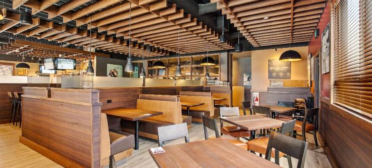 梅里特贝斯特韦斯特优质酒店(Best Western Plus Merritt Hotel)图片