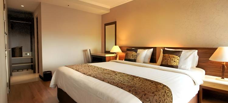 兹姆布勒伊特画廊家庭商务旅馆(Galeri Ciumbuleuit Family & Business Hotel)图片