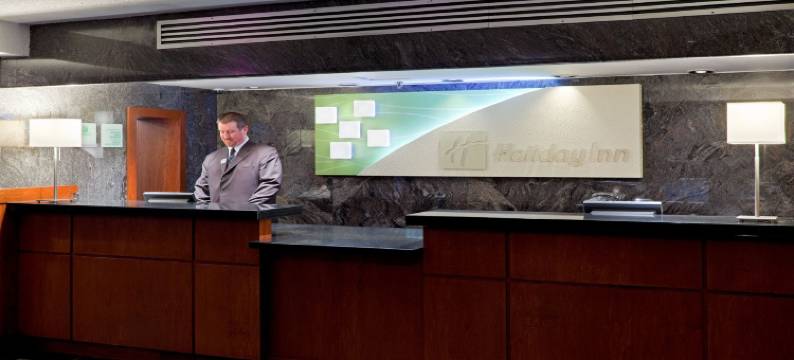 奥克维尔中心假日酒店(Holiday Inn OAKVILLE (CENTRE) by IHG)图片