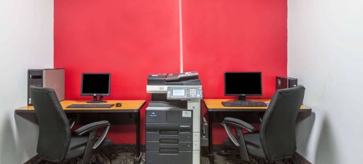 奥尔巴尼广场酒店(Albany Plaza Hotel)图片