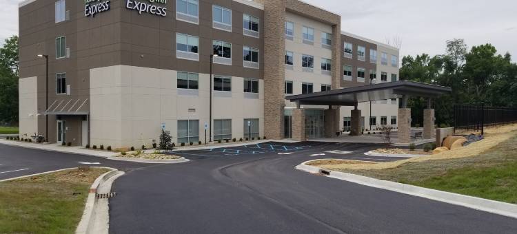 威廉斯堡智选假日酒店(Holiday Inn Express WILLIAMSBURG by IHG)图片