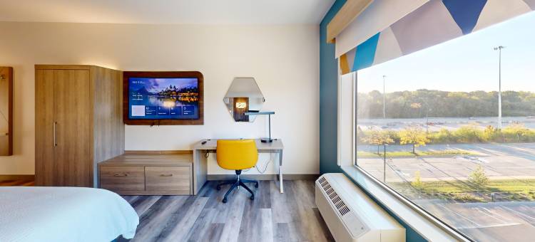 芝加哥绍姆堡智选假日酒店套房(Holiday Inn Express & Suites Chicago Schaumburg)图片