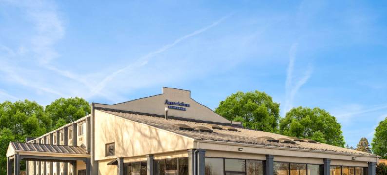 AmericInn by Wyndham Woodstock IL图片