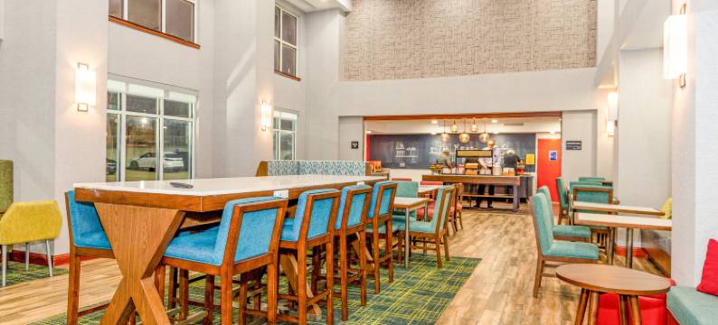 希尔顿欢朋套房酒店-西沃斯堡I 30(Hampton Inn & Suites Fort Worth-West-I-30)图片