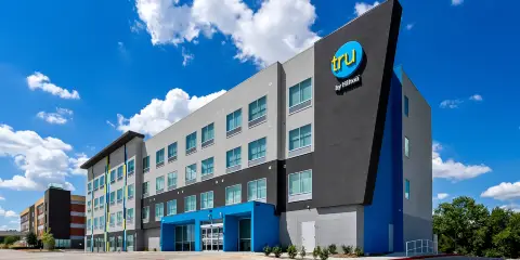 普萊諾75號公路希爾頓Tru酒店