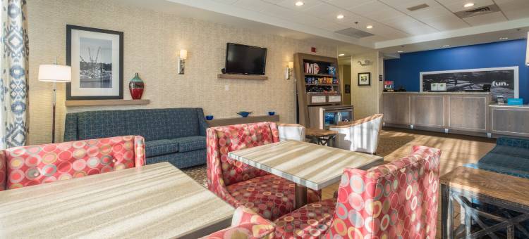 希尔顿欢朋酒店-弗里波特布伦瑞克(Hampton Inn Freeport/Brunswick)图片