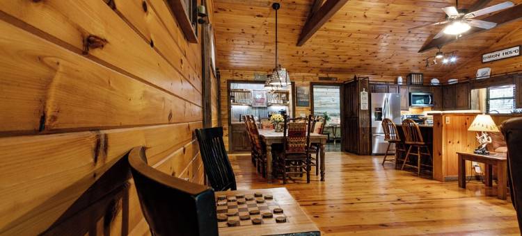Trails End Lodge - 5 Br Cabin in Morganton with Games, WiFi, Hot Tub图片
