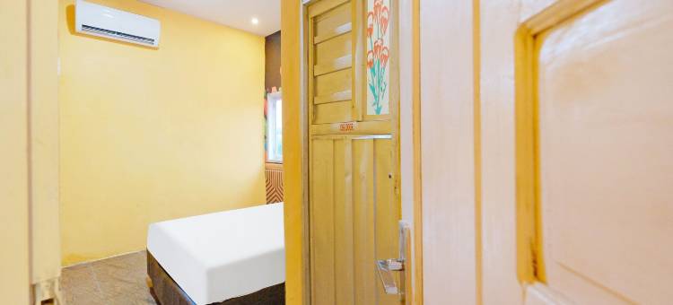 OYO 90977 维斯马佩兰吉帕洛波酒店(OYO 90977 Wisma Pelangi Palopo)图片