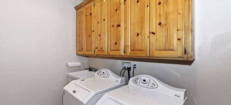 Avantstay的禅宗洞穴中大熊理想位置的娱乐之家配有热水浴缸(Zen Den by AvantStay Entertainers Home in Ideal Big Bear Location w Hot Tub)图片