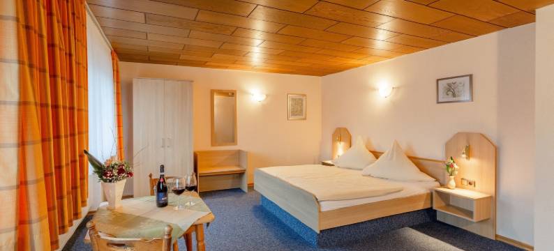 祖尔内洛堡酒店(Zur Neroburg)图片