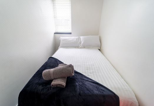 Beautiful 1-Bed Studio in Birmingham Hotel Overview