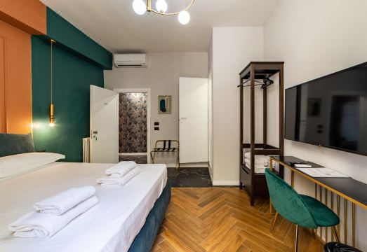 Room Eleven Hotel Overview