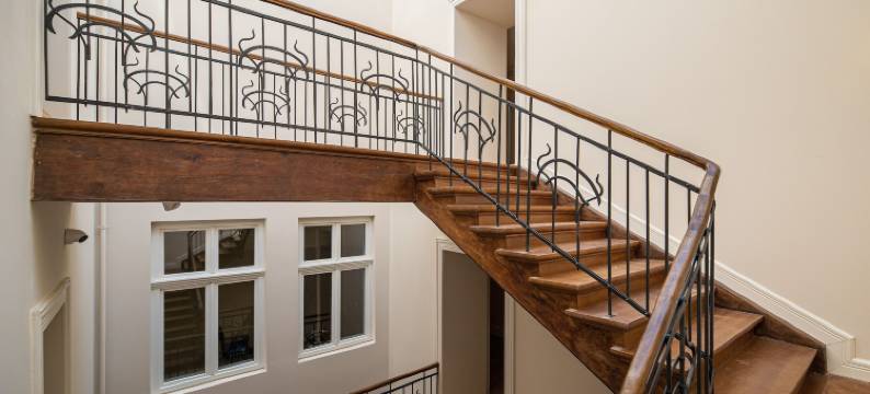 广场上(On the Square)图片