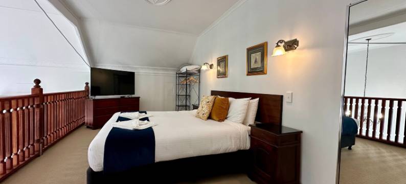 公园上的查尔斯沃思(Charlesworth on the Park)图片