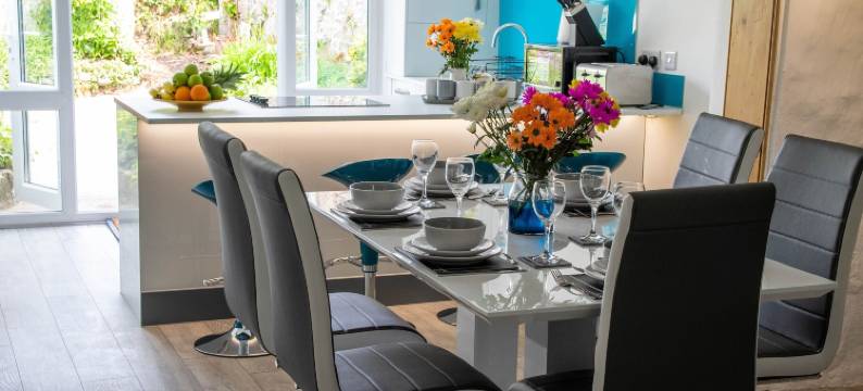 威斯特里亚小屋酒店(Westeria Cottage - 2 Bed-Sleeps 4-TJS9WC)图片