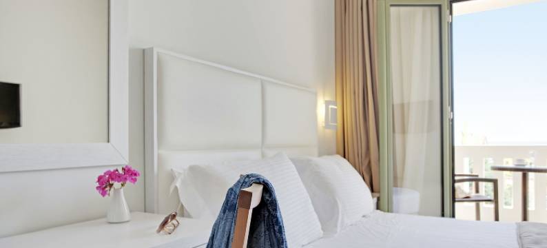 阿芙罗狄蒂萨摩高级开间及公寓(Aphrodite Samos Suites)图片