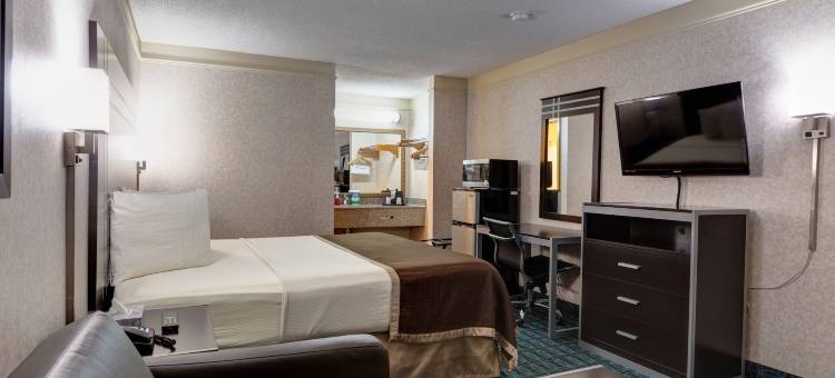 费耶特维尔华丽酒店(Deluxe Inn - Fayetteville I-95)图片