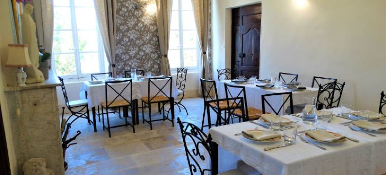 蒙普莱斯城堡民宿(Chambre d'hôtes Château MontPlaisir)图片