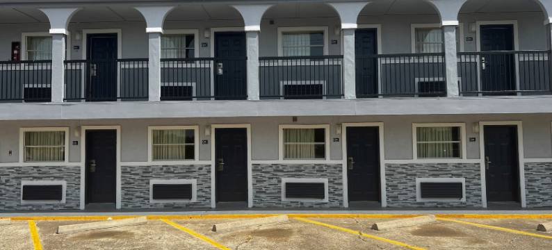 拉马克-得克萨斯城区速8酒店(Super 8 by Wyndham la Marque TX/Texas City Area)图片