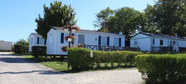 彭提斯露营酒店(Camping le Pontis)图片