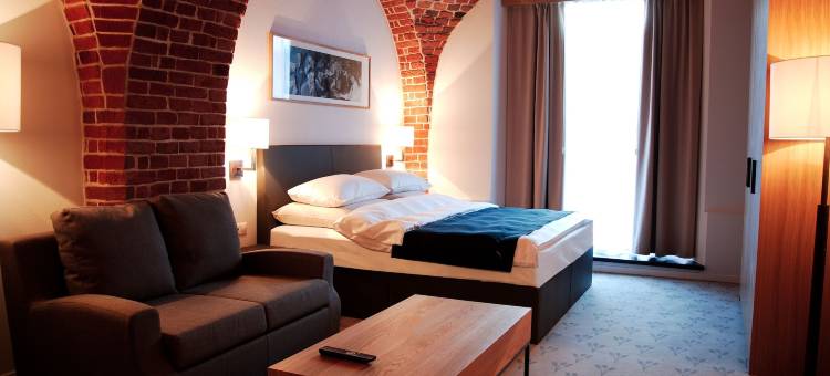 弗罗茨瓦夫市中心格拉纳达套房酒店(Great Polonia the Granary la Suite Hotel)图片
