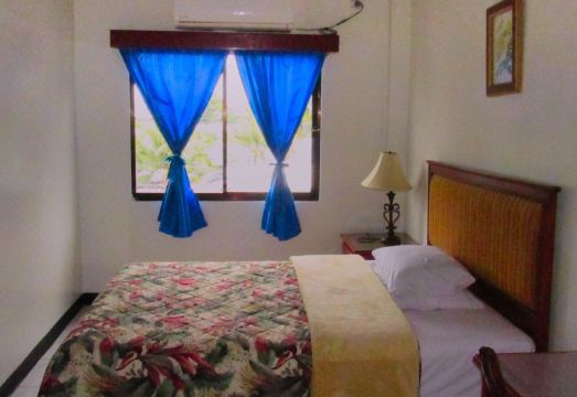 S & C Hotel Suites & Apartment Hotel Overview