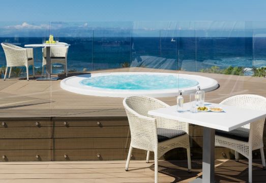 H10 Conquistador Hotel Overview