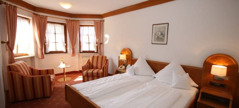 赫希酒店及餐厅(Hotel-Restaurant Hirsch)图片