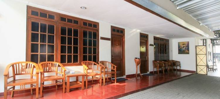 克拉登火车站附近瑞德多兹酒店(RedDoorz at Hotel Putra Perdana Klaten)图片