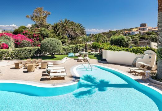 Hotel CorallaroHotel Overview