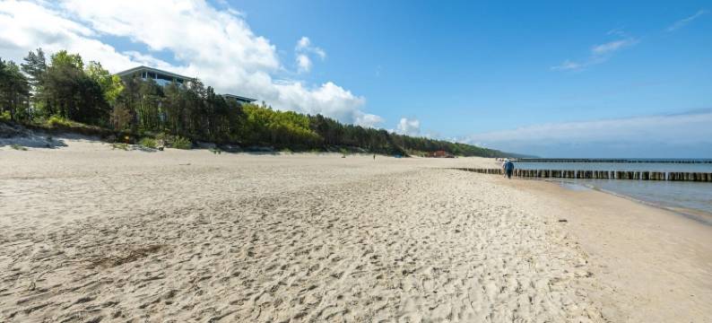 海滨公寓，带室内泳池和桑拿(Beachfront Apartment With Indoor Pool and Sauna)图片