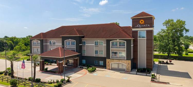 布鲁克希尔拉昆塔温德姆套房酒店(La Quinta Inn & Suites by Wyndham-Brookshire-West Katy)图片