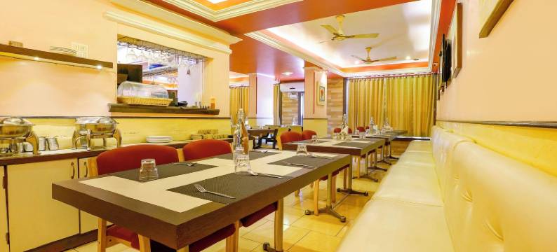 FabHotel Manoshanti - 靠近Big Daddy娱乐场(FabHotel Manoshanti - Nr. Big Daddy Casino)图片