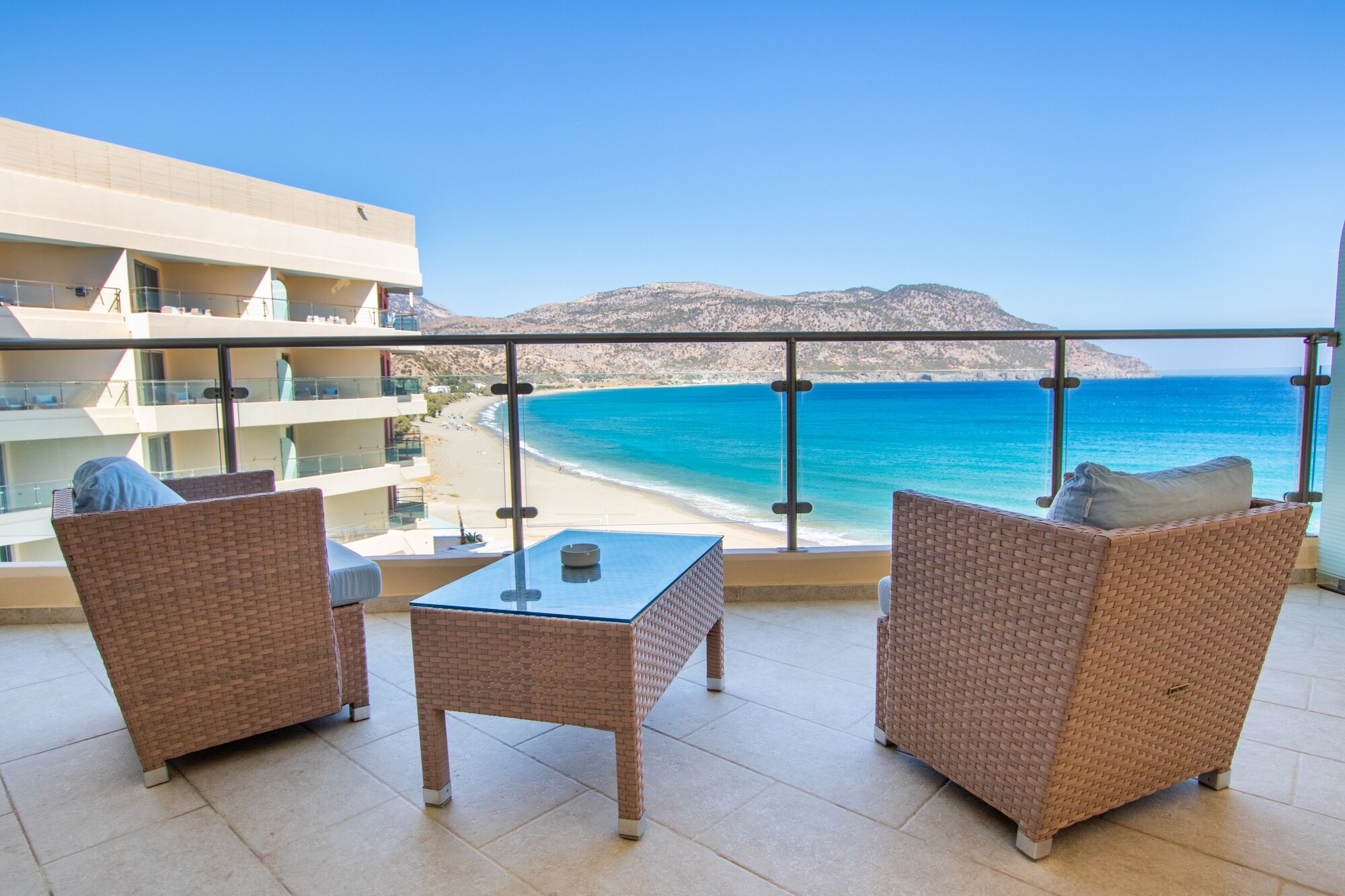 Konstantinos Palace Over view