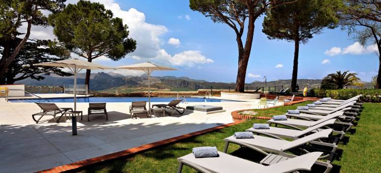 加泰罗尼亚伦达雷纳维多利亚酒店(Catalonia Reina Victoria)图片