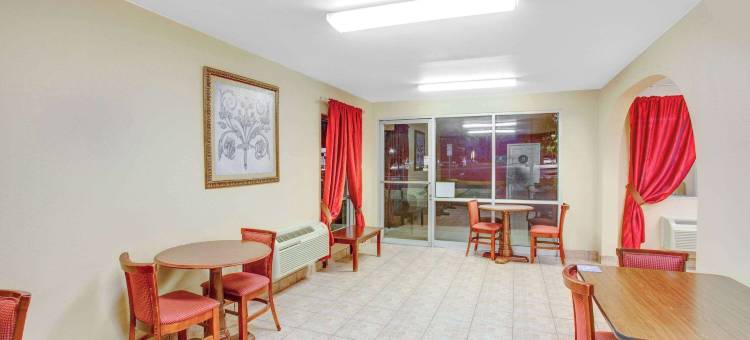 科灵加温德姆呗盟酒店(Baymont by Wyndham Coalinga)图片