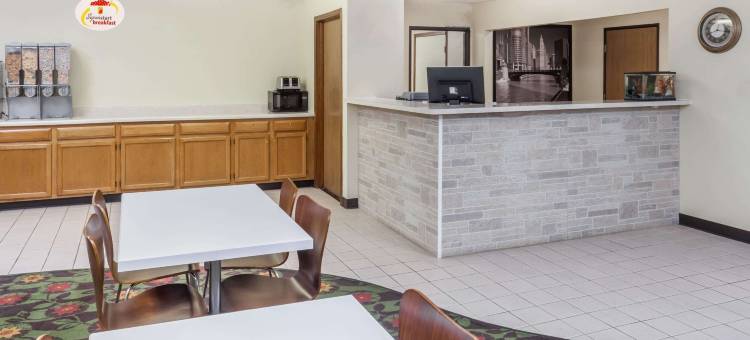 佩金-皮奥里亚地区温德姆速8酒店(Super 8 by Wyndham Pekin/Peoria Area)图片