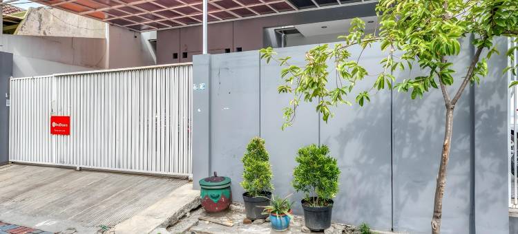 红多兹酒店-近泗水动物园(RedDoorz Near Surabaya Zoo)图片