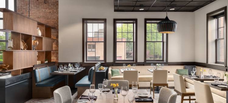 希尔顿花园酒店-伯灵顿市区(Hilton Garden Inn Burlington-Downtown)图片