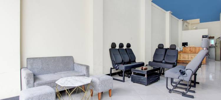 O Solo酒店靠近Solo Safari，前身为RR宾馆(Hotel O Solo Near Solo Safari Formerly RR Guesthouse)图片