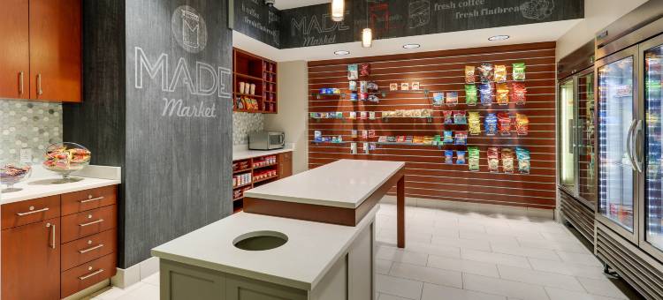 圣路易斯森林公园希尔顿逸林酒店(DoubleTree by Hilton St. Louis Forest Park)图片