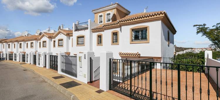 Alhaurín Villa with Terrace图片