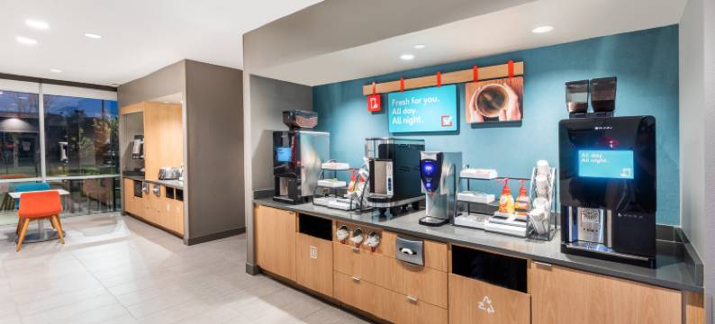 本顿维尔-罗杰斯Avid酒店(avid hotel BENTONVILLE - ROGERS by IHG)图片