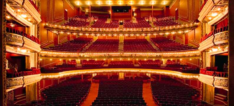 美琪芝加哥剧院区欢朋酒店(Hampton Inn Majestic Chicago Theatre District)图片